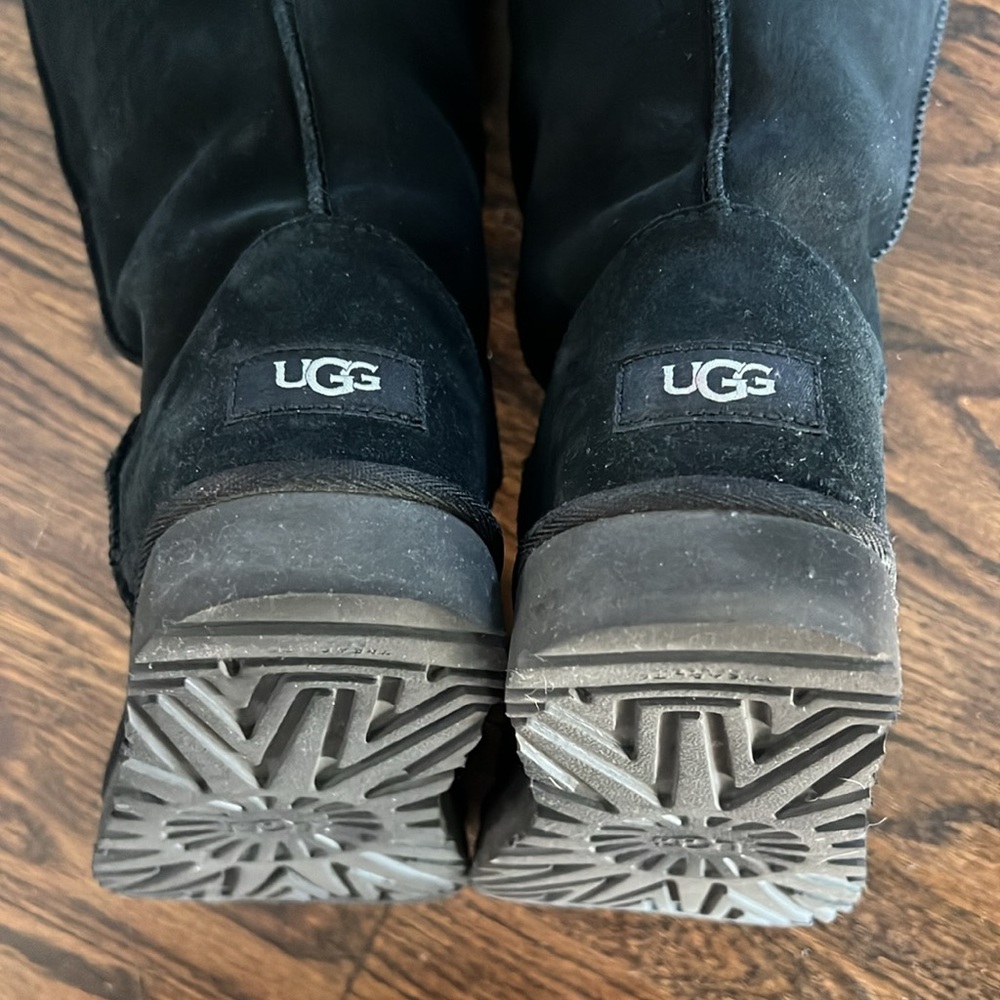 Ugg Boots - Picture 8 of 14